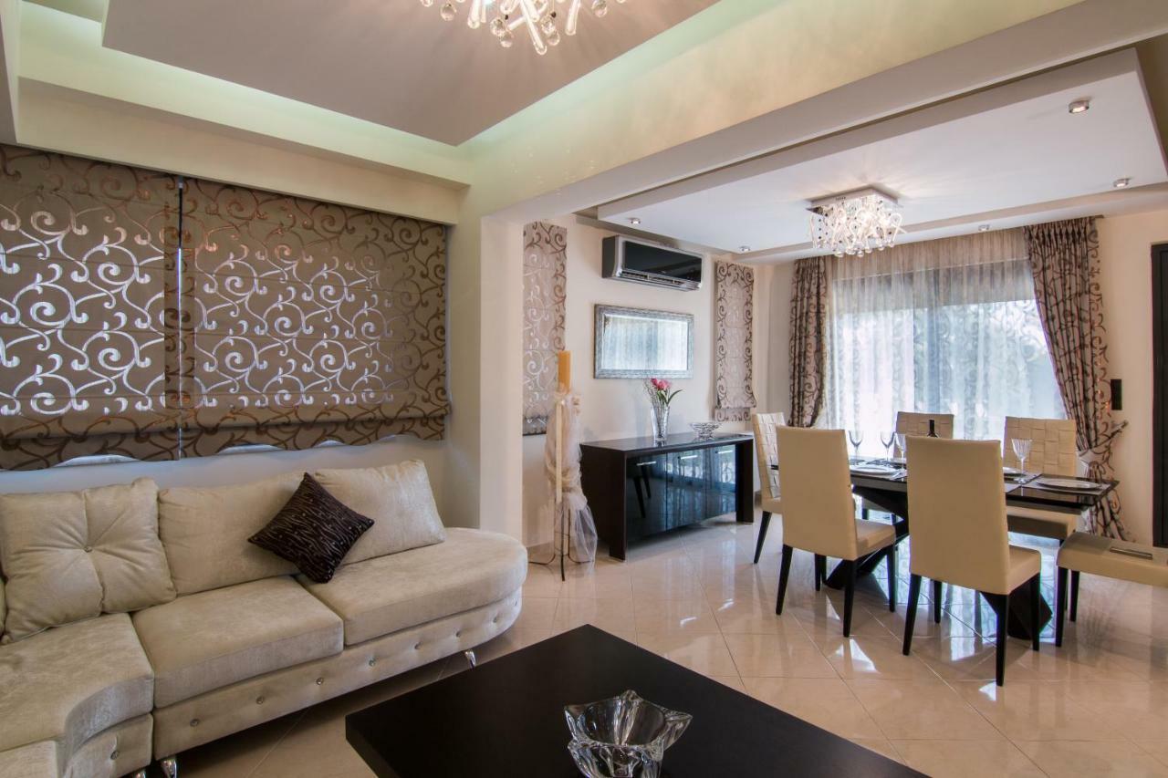 Stamatina Villa *